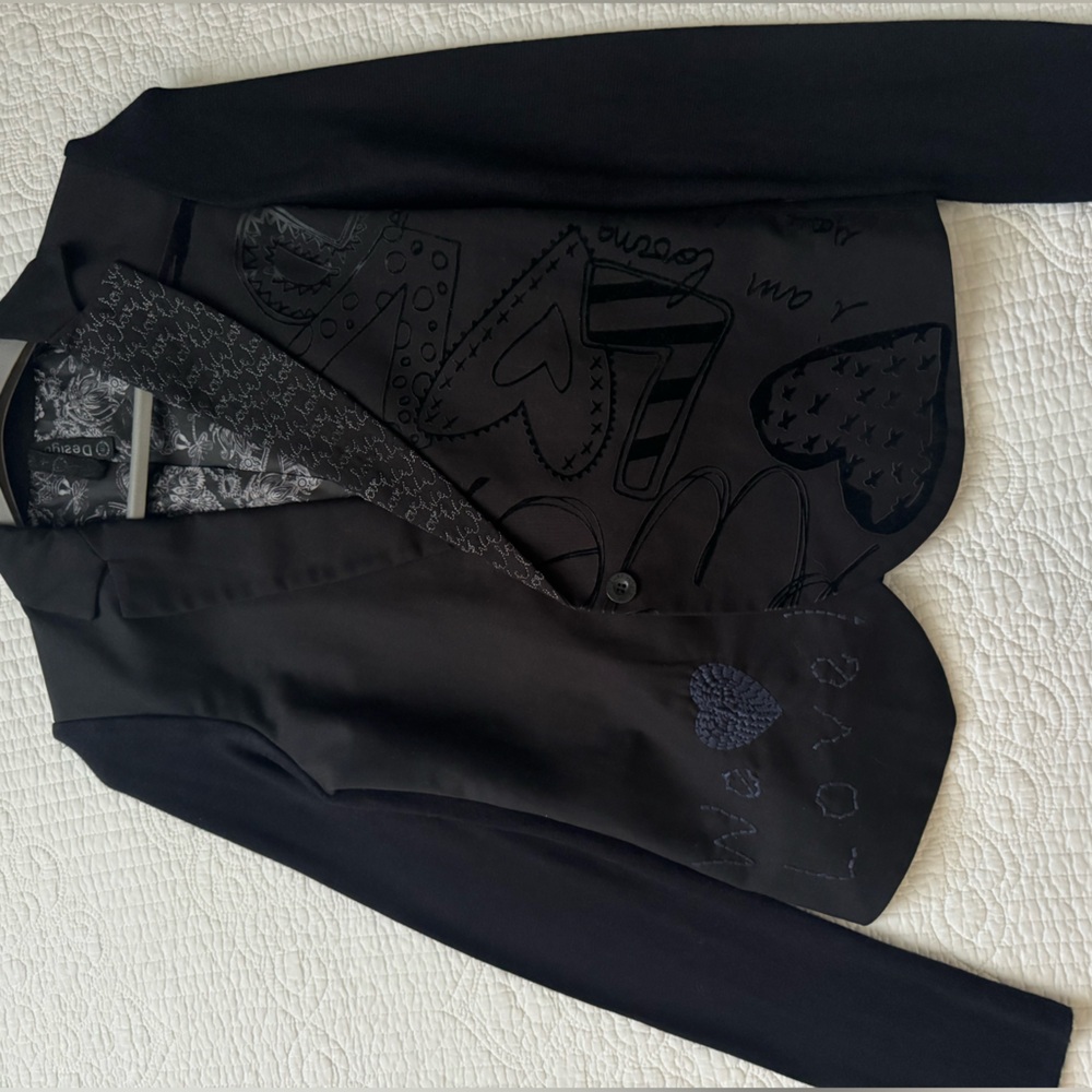 DESIGUAL BLACK BLAZER